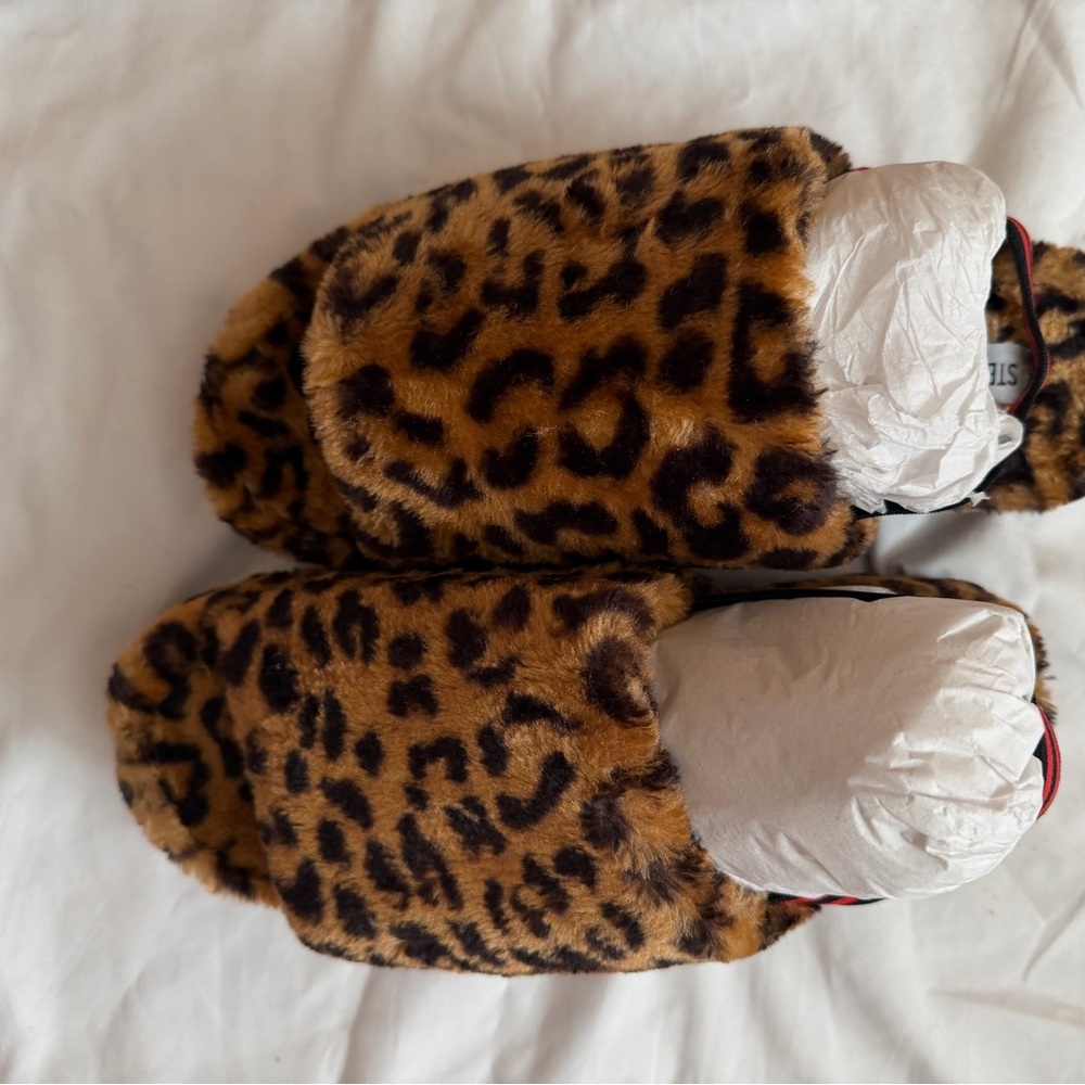 Steve Madden Brown Leopard Fuzzy Slippers